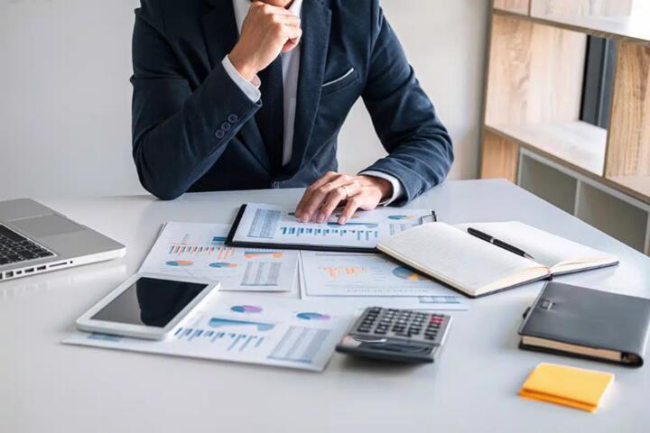 Tax-Loss Harvesting: Turning Portfolio Losses Into Tax Savings