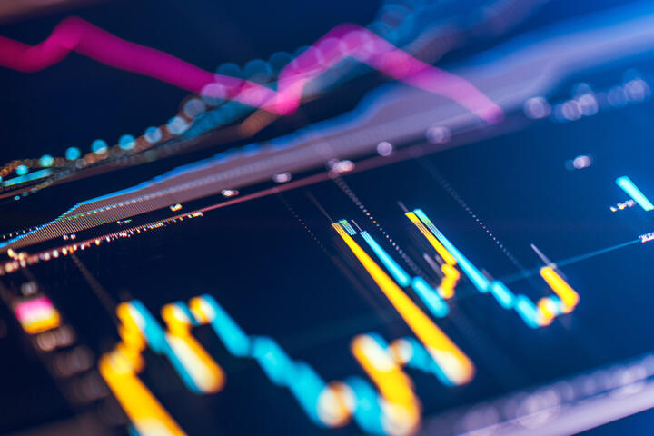 How Bond Prices Move When Rates Change