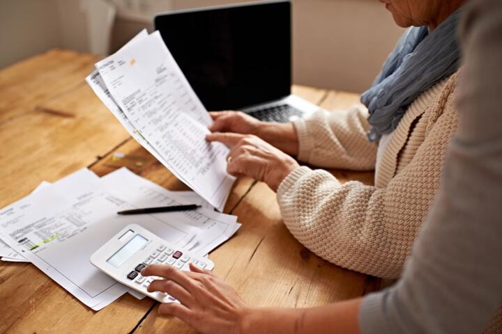 Tax-Advantaged Accounts: Yield Drag vs Net ROI