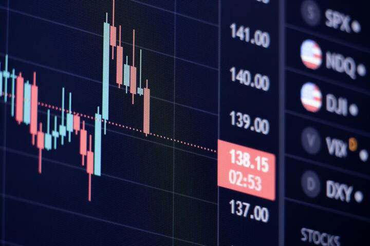 Market Order vs Limit Order: When Each One Matters