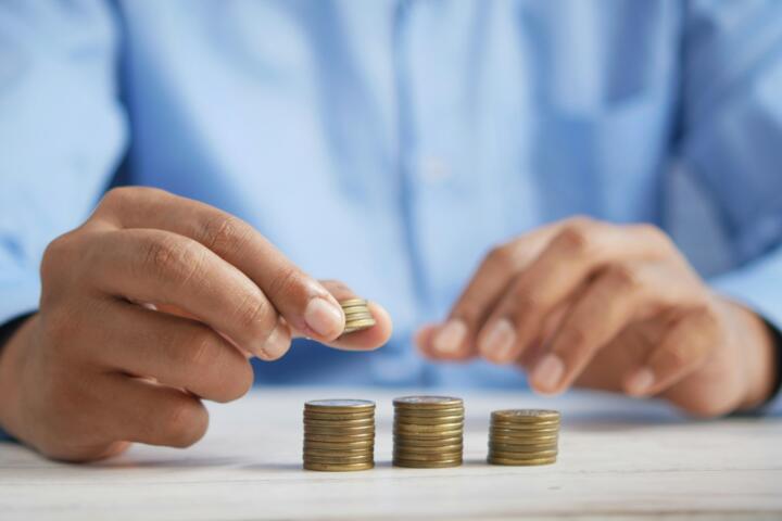 When Refinancing a Loan Actually Saves You Money